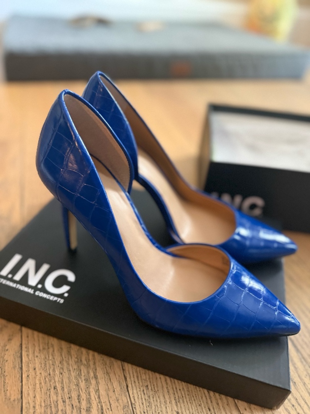 INC International Concepts Kenjay Blue Croc Embossed D'Orsay Pointed Toe Heels